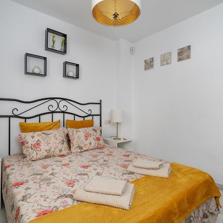 Nice Apartments 20 Meters From The Beach ฟูเอนฮิโรลา ภายนอก รูปภาพ