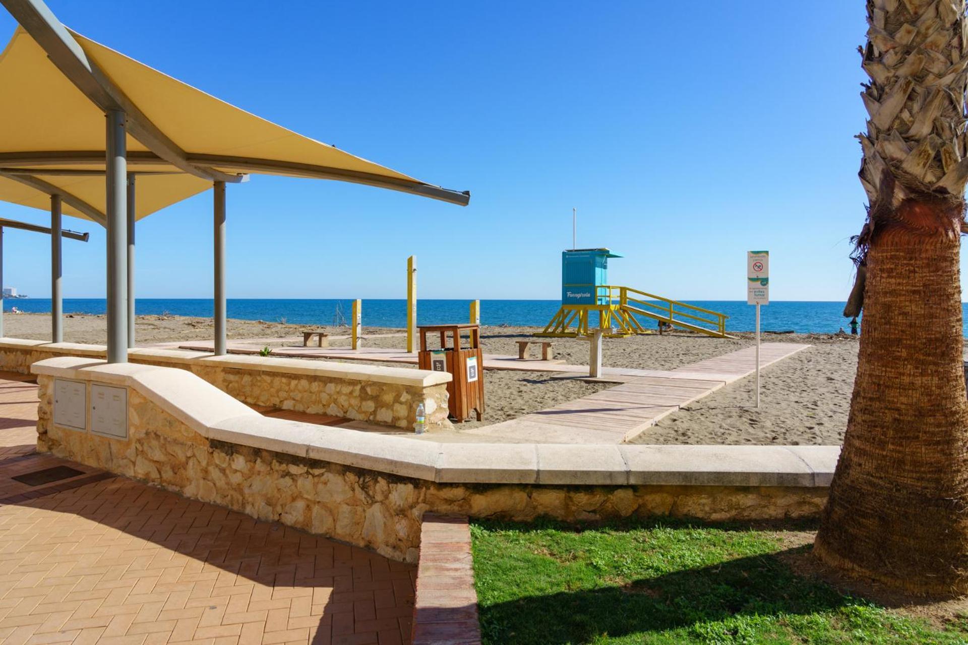Nice Apartments 20 Meters From The Beach ฟูเอนฮิโรลา ภายนอก รูปภาพ